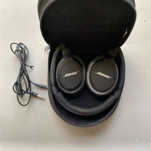 Bose OE2 Headphones ( Wired )